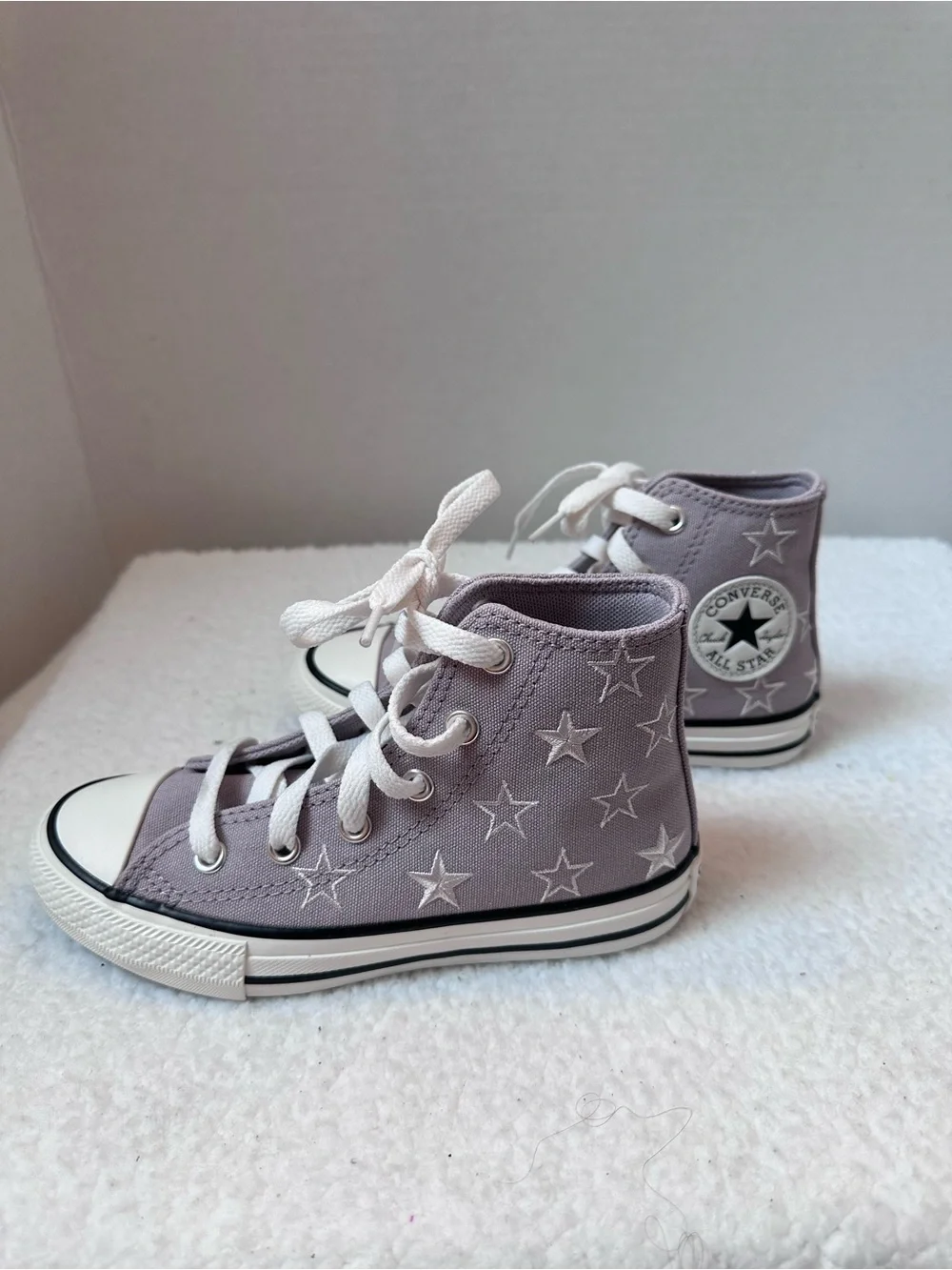 Girl’s Converse Purple High Top Sneakers with White Stars